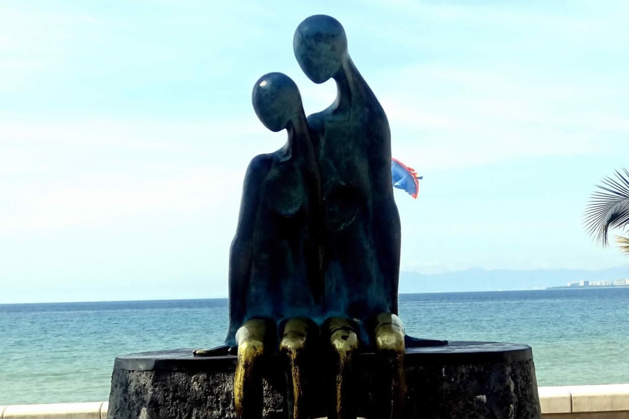 puerto-vallarta-escultura-nostalgia-portada