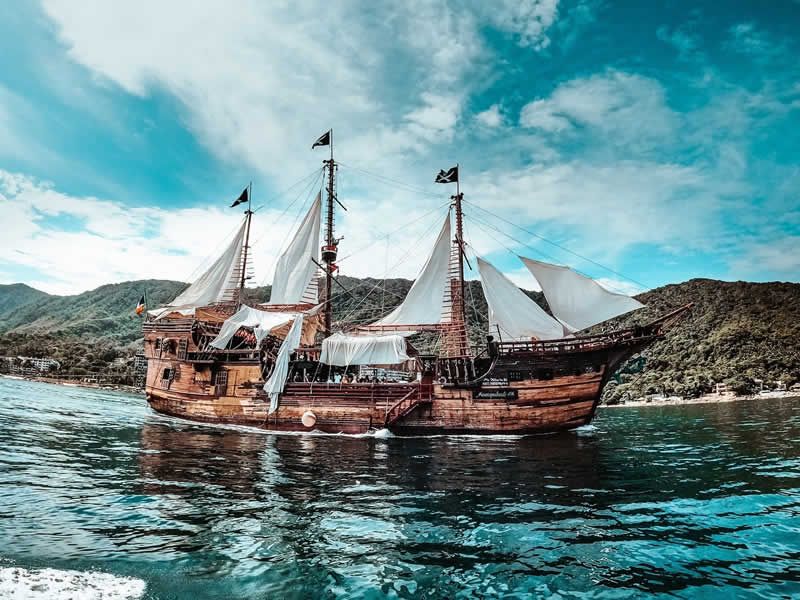 Tour en Barco Pirata Tierra de Piratas | Puerto Vallarta