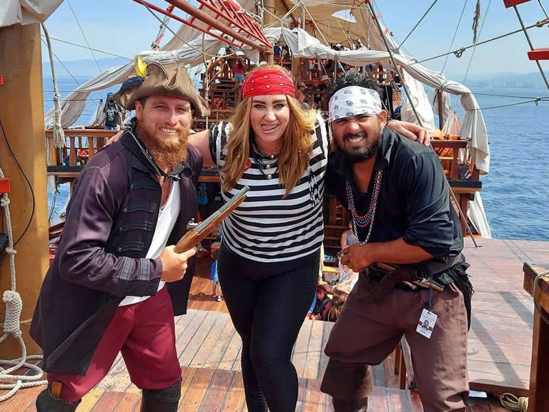Tour en Barco Pirata Tierra de Piratas | Puerto Vallarta