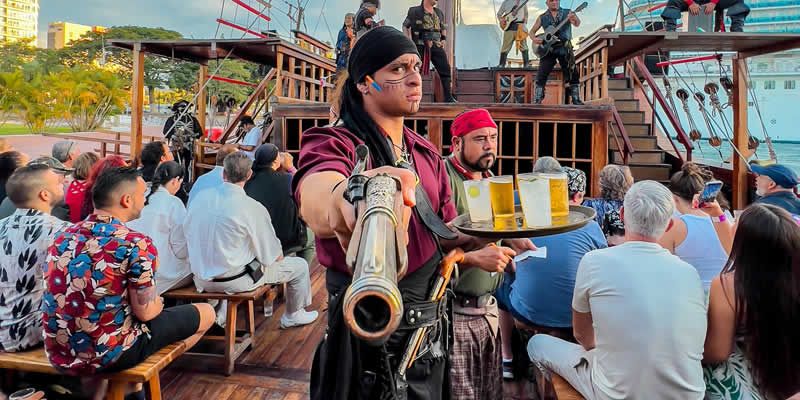 Tour en Barco Pirata Tierra de Piratas | Puerto Vallarta