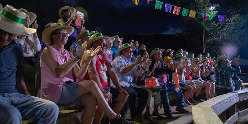 Fiesta en la Montaña en Puerto Vallarta | Tour cultural con cena y show mexicano