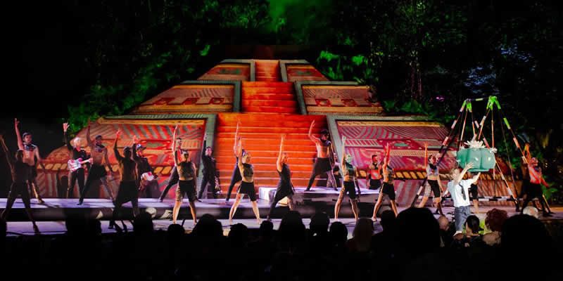 Ritmos de la Noche | Cena Show en Puerto Vallarta